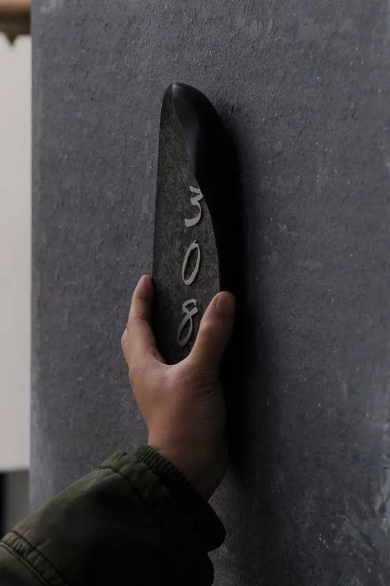 不同材質的标識标牌賞析(圖5) 不同材質的标識标牌賞析(圖5)